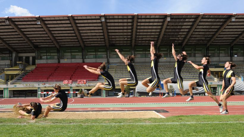 Un especialista en salto de longitud que acaba de lograr un buen resultado deportivo