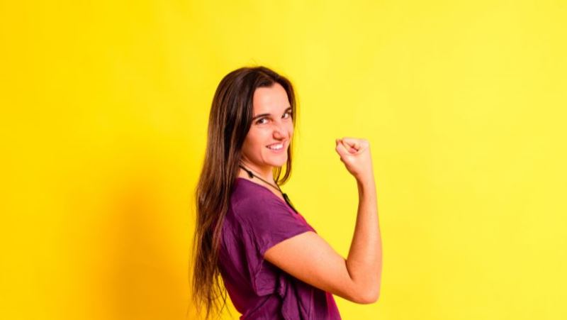 Una mujer que ha superado sus miedos y que tiene confianza en sí misma